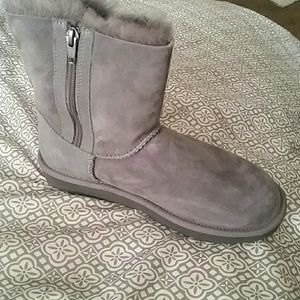 Grey boots girls BRAND NEW NEVER WORN